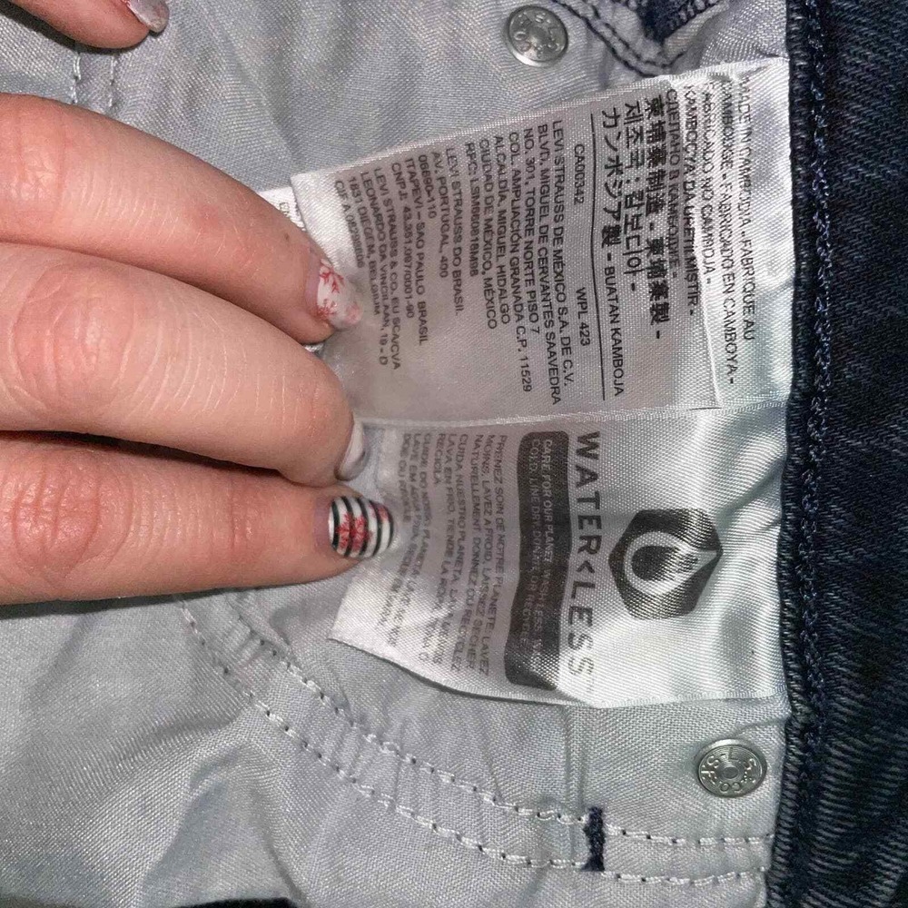 NWT Levi's Premium Wedgie Jeans Women's Button Fly New High Rise Tapered Leg 25 - Picture 11 of 15
